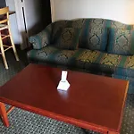 Rodeway Inn & Suites