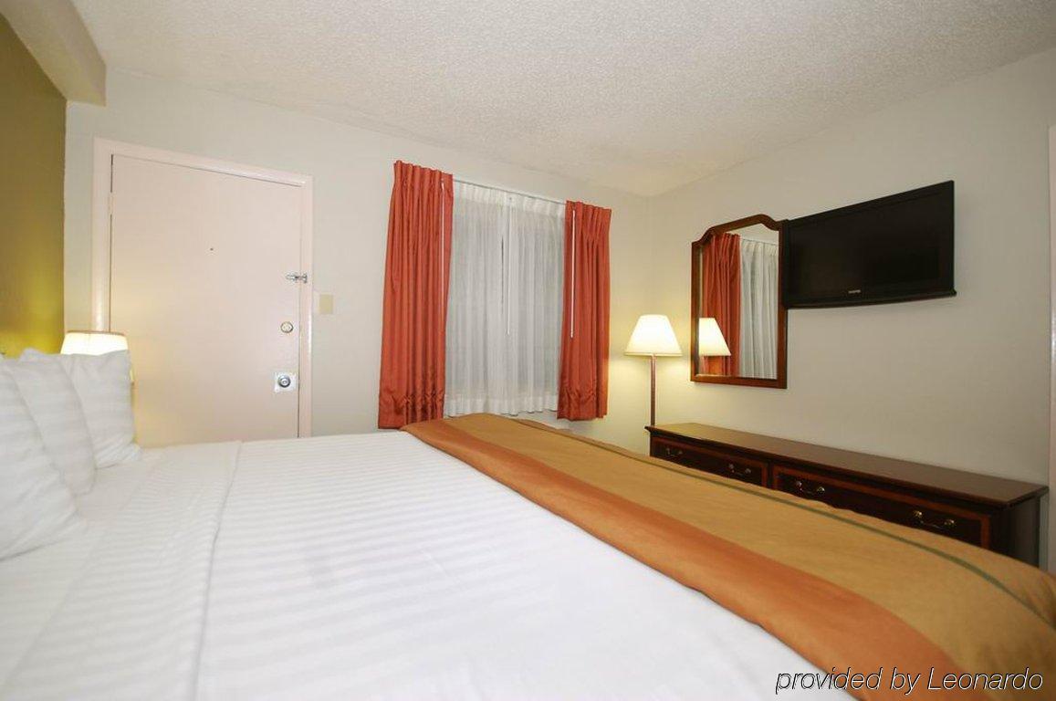 Rodeway & 3* Nashville