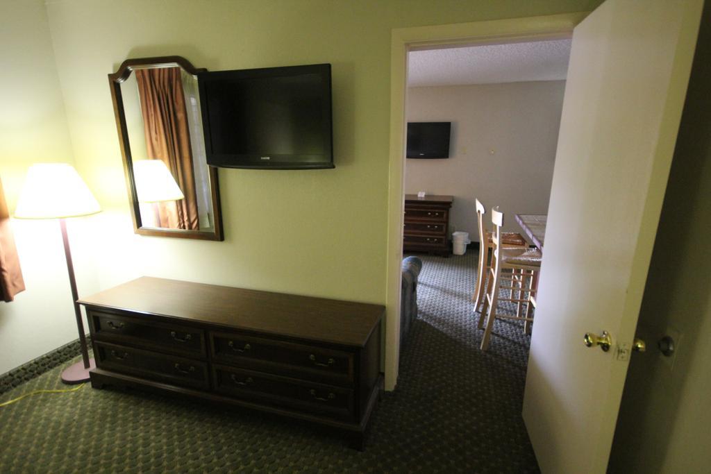 Hotel Rodeway & Nashville