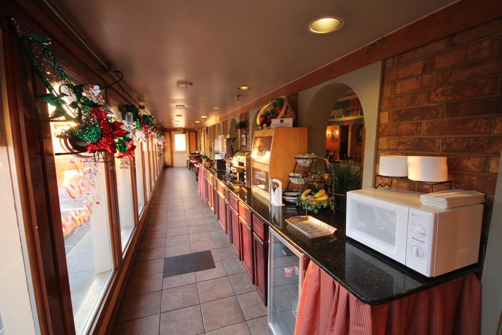 Hotel Rodeway &